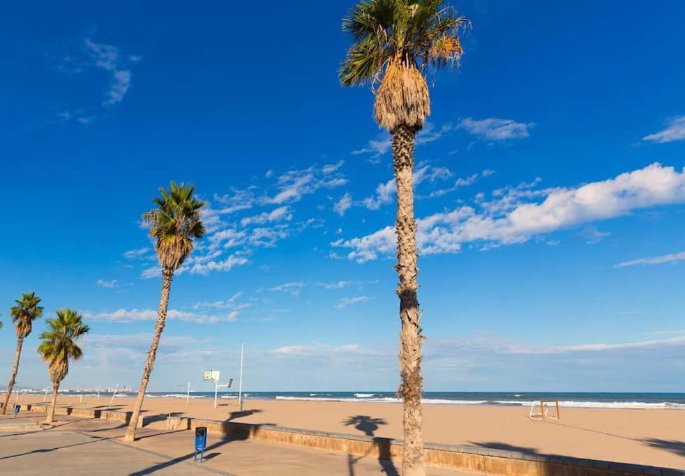 Apartamento En La Playa Las Arenas +Wifi+Ac Valence Extérieur photo